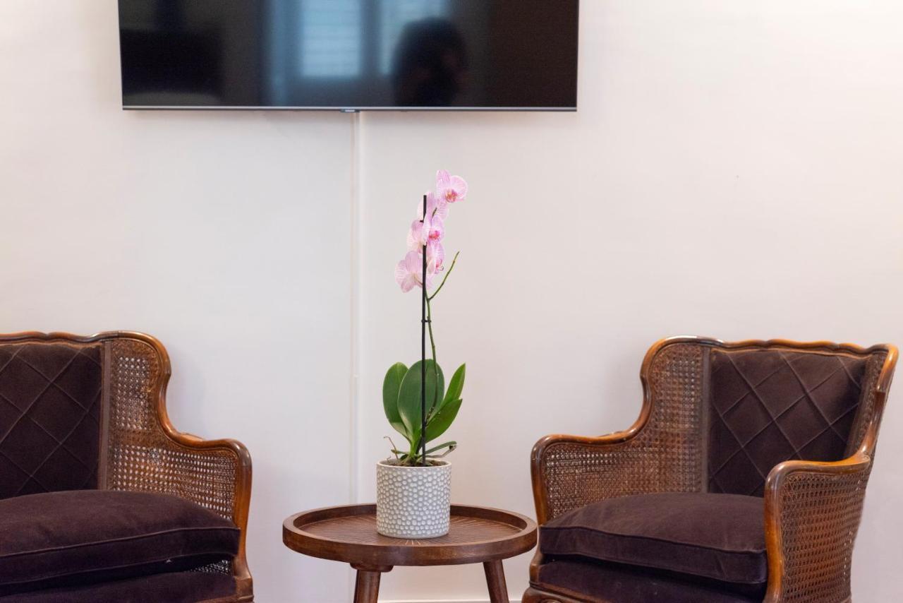 Modern Hospitality Naples Exclusive Stay ภายนอก รูปภาพ