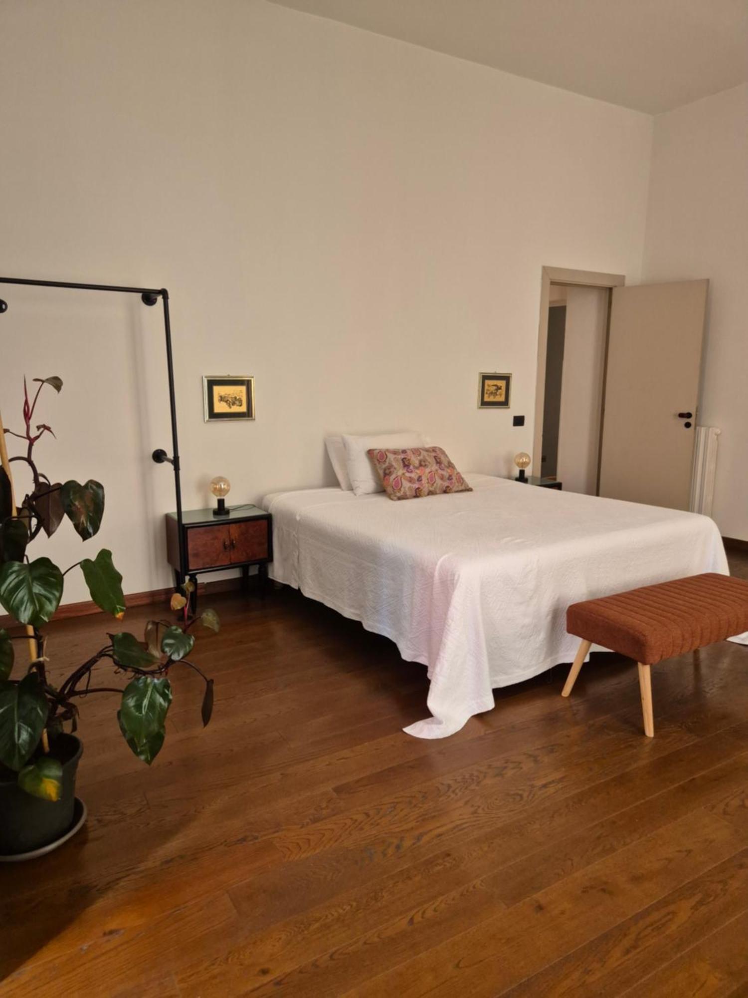Modern Hospitality Naples Exclusive Stay ภายนอก รูปภาพ